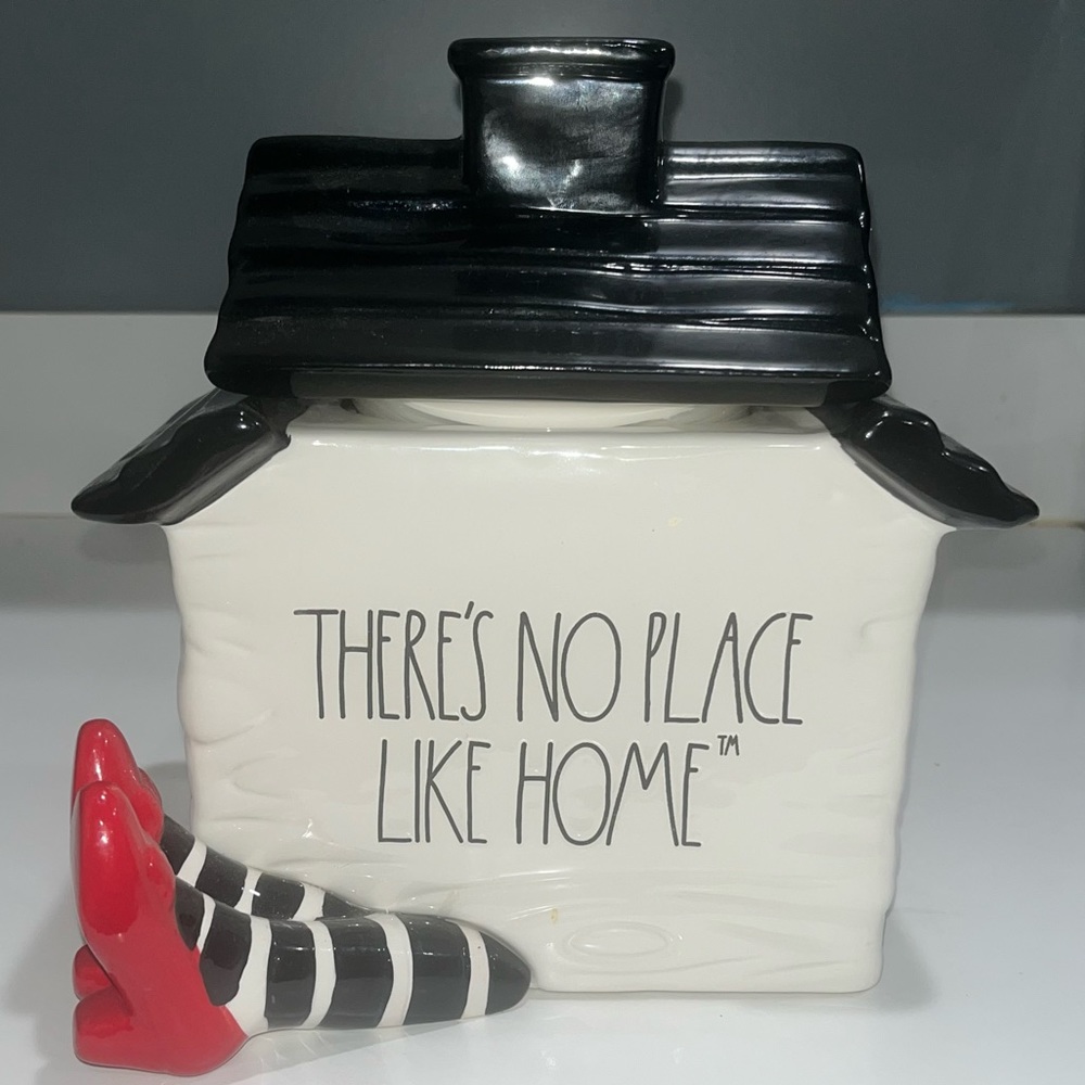 Rae Dunn “There’s No Place Like Home” Cookie Jar